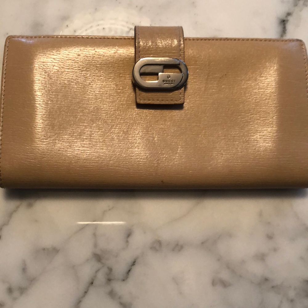 Vintage Gucci Wallet!